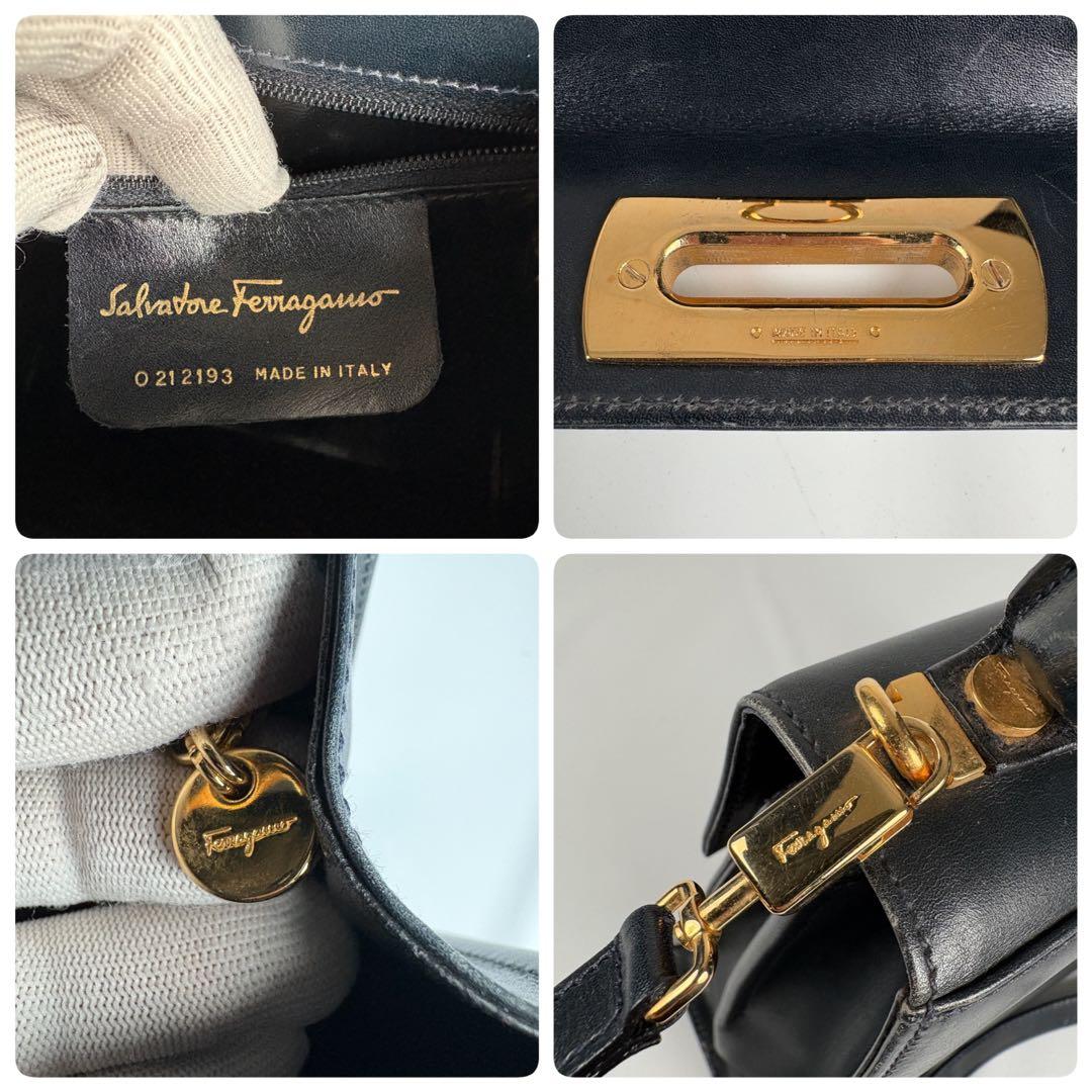 Salvatore Ferragamo ガンチーニ 2wayハンドバッグ 紺