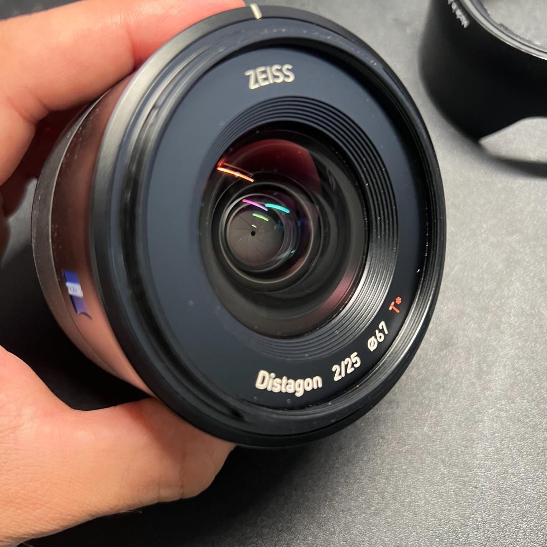 送料無料！Carl Zeiss Batis 25mm F2 ソニー Eマウント