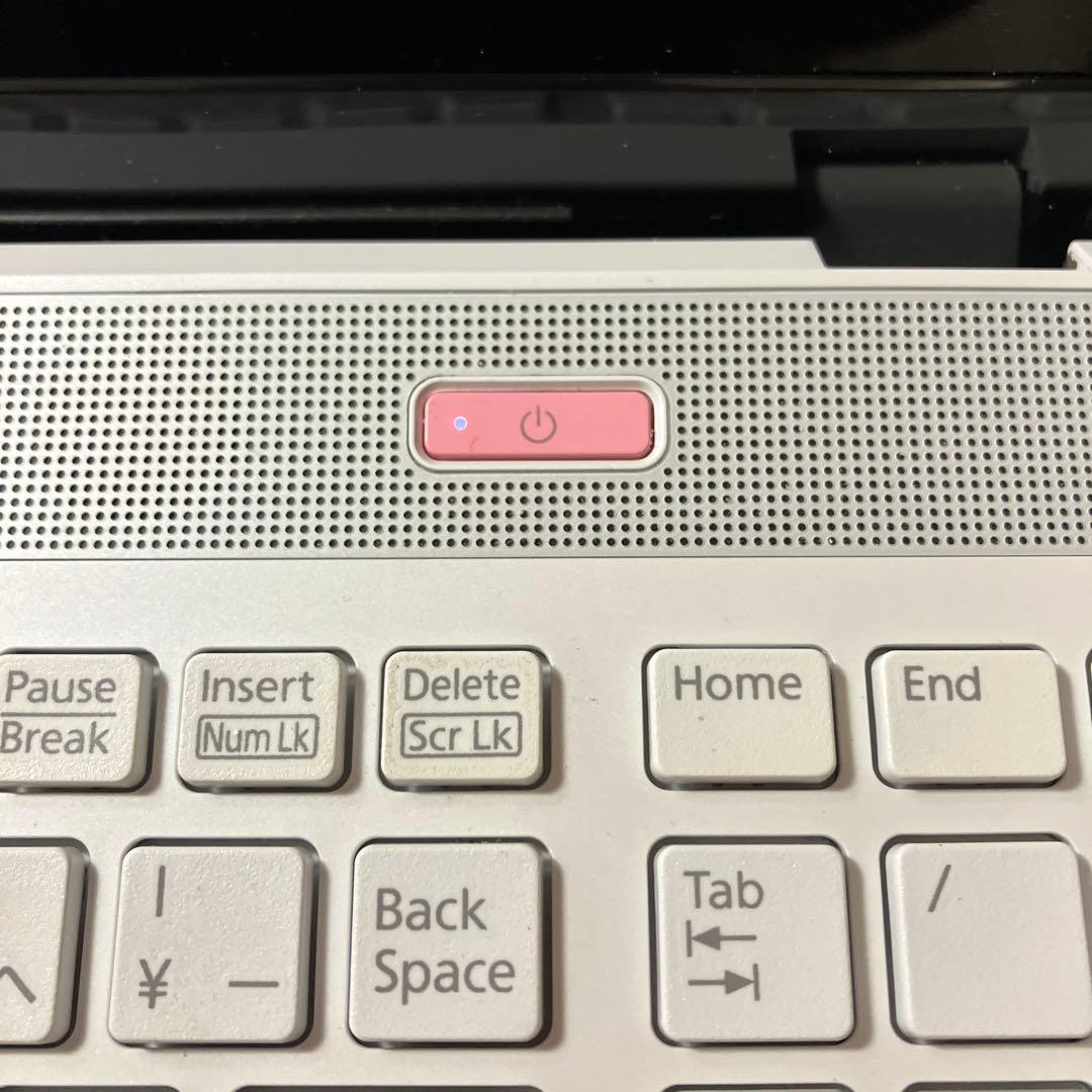 希少　美品　富士通LIFE BOOK サクラピンク　SSD500GB