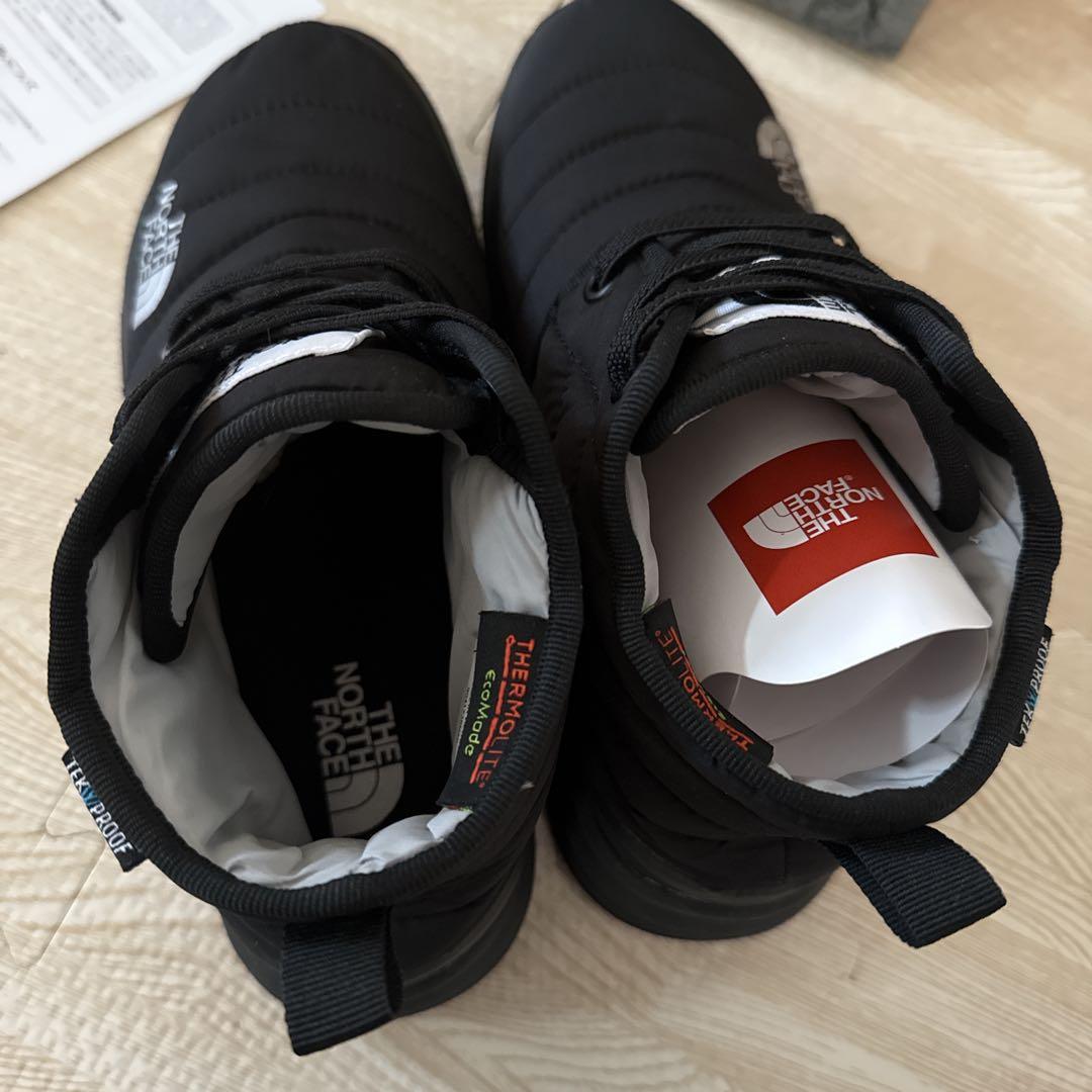 美品 THE NORTH FACE ノースフェイス ヌプシトラクションライト