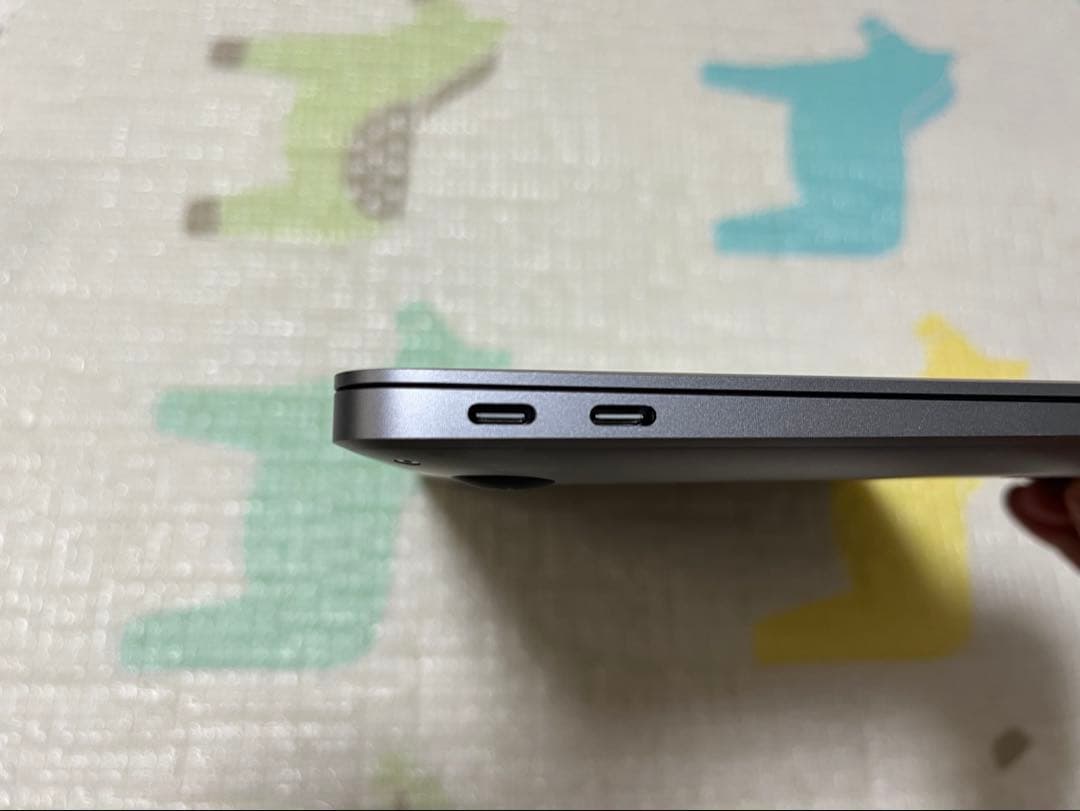 MacBook Air スペースグレー 本体＆ANKERメディアハブ他