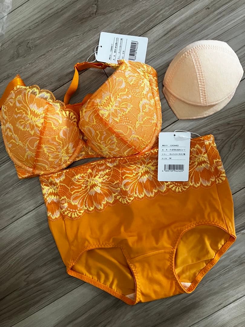 ラ*ー様 マキジェリーク　e70 オレンジ　ブラジャーショーツセット M マルコ