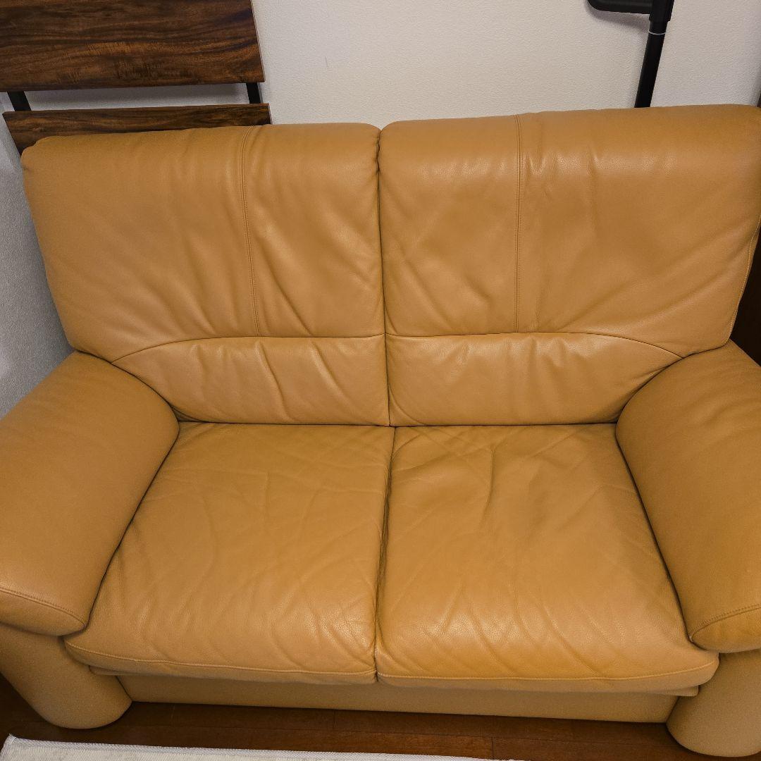 カリモク ベージュ レザー 2人掛け ソファ