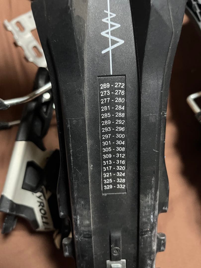 スキー　ビンディング　チロリア　adrenaline