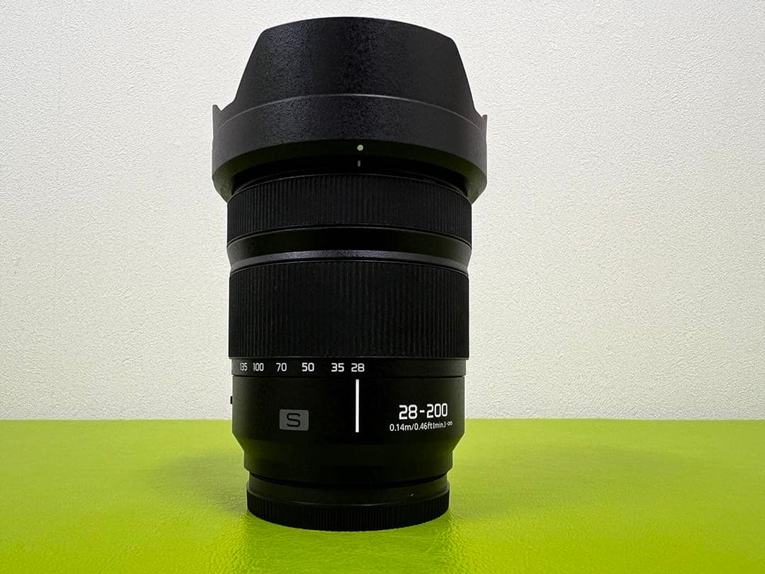 Panasonic 28-200mm ズームレンズ