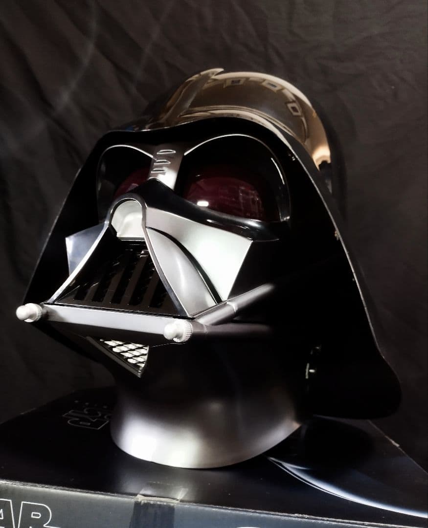 ★特別割引中！ハズブロ ブラックシリーズ ダースベイダー ヘルメット 1個限り！