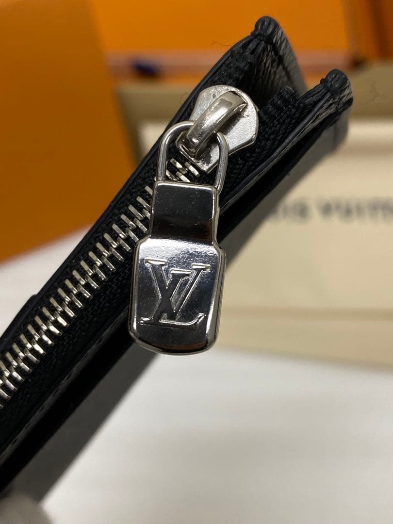 3-2893 LouisVuitton モノグラムエクリプス　タイガラマ