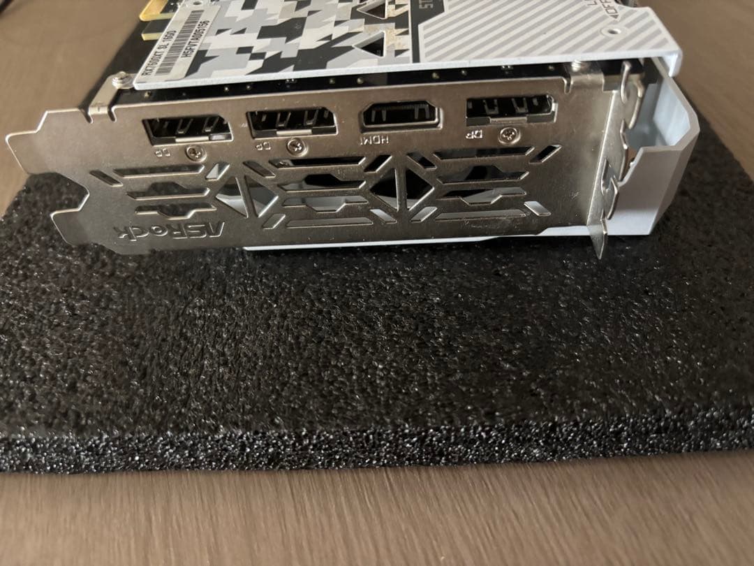 グラフィックボード・グラボ・ビデオカード ASRock STEEL LEGEND AMD Radeon RX 7600XT