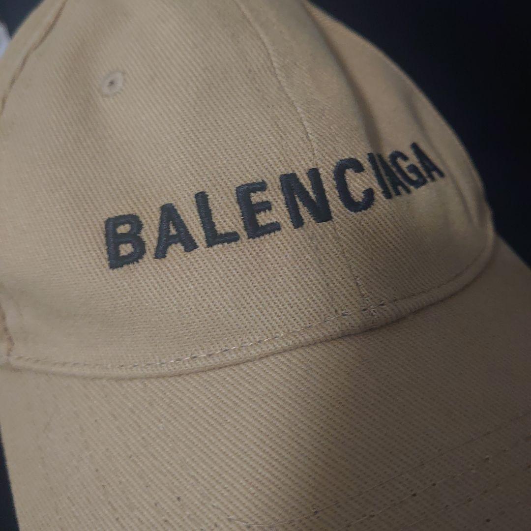 BALENCIAGA バレンシアガ ベージュ　キャップ