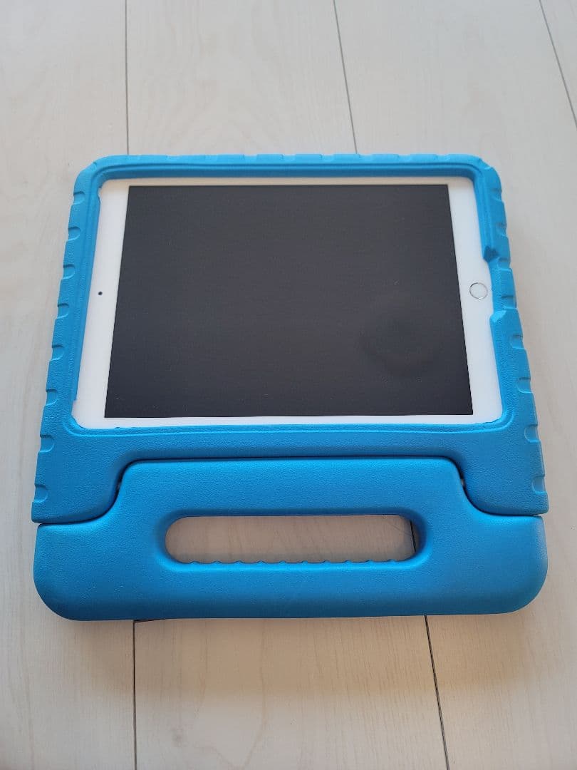 美品　Apple iPad 第6世代 Cellular MR732J/A