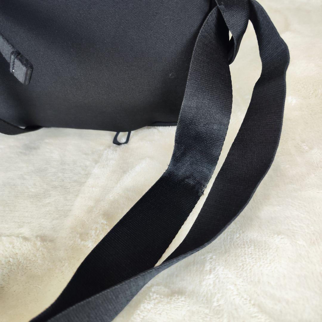 コートエシエル riss リス ボディバッグ 黒 大容量 13インチ 収納可