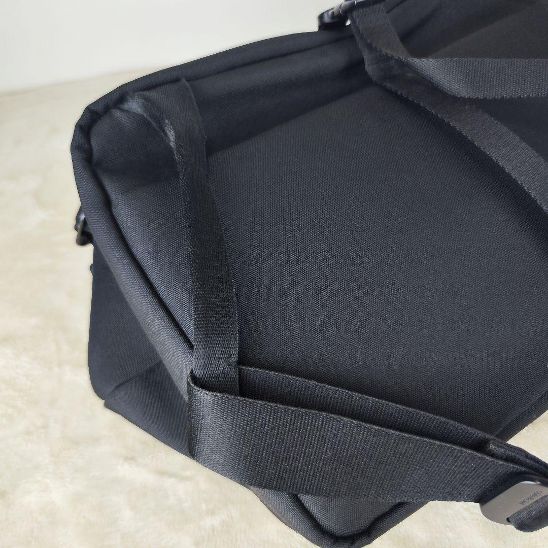 コートエシエル riss リス ボディバッグ 黒 大容量 13インチ 収納可