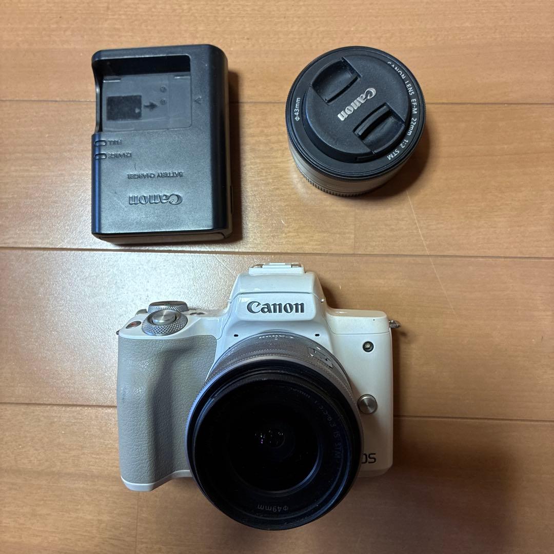 Canon EOS M10 ミラーレス一眼 本体とレンズ
