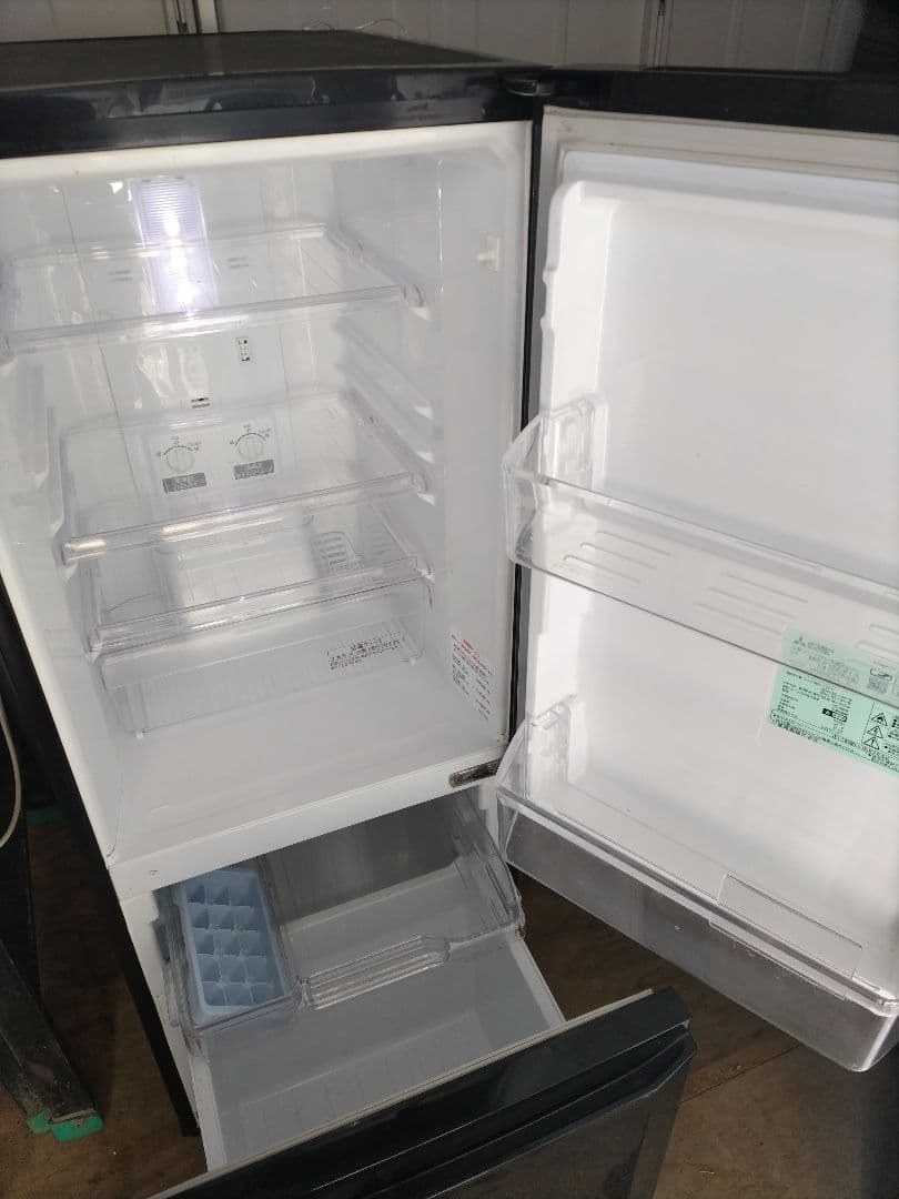 新生活応援セール！札幌市近郊の方限定！送料無料！三菱冷蔵庫 MR-P15Z-B1