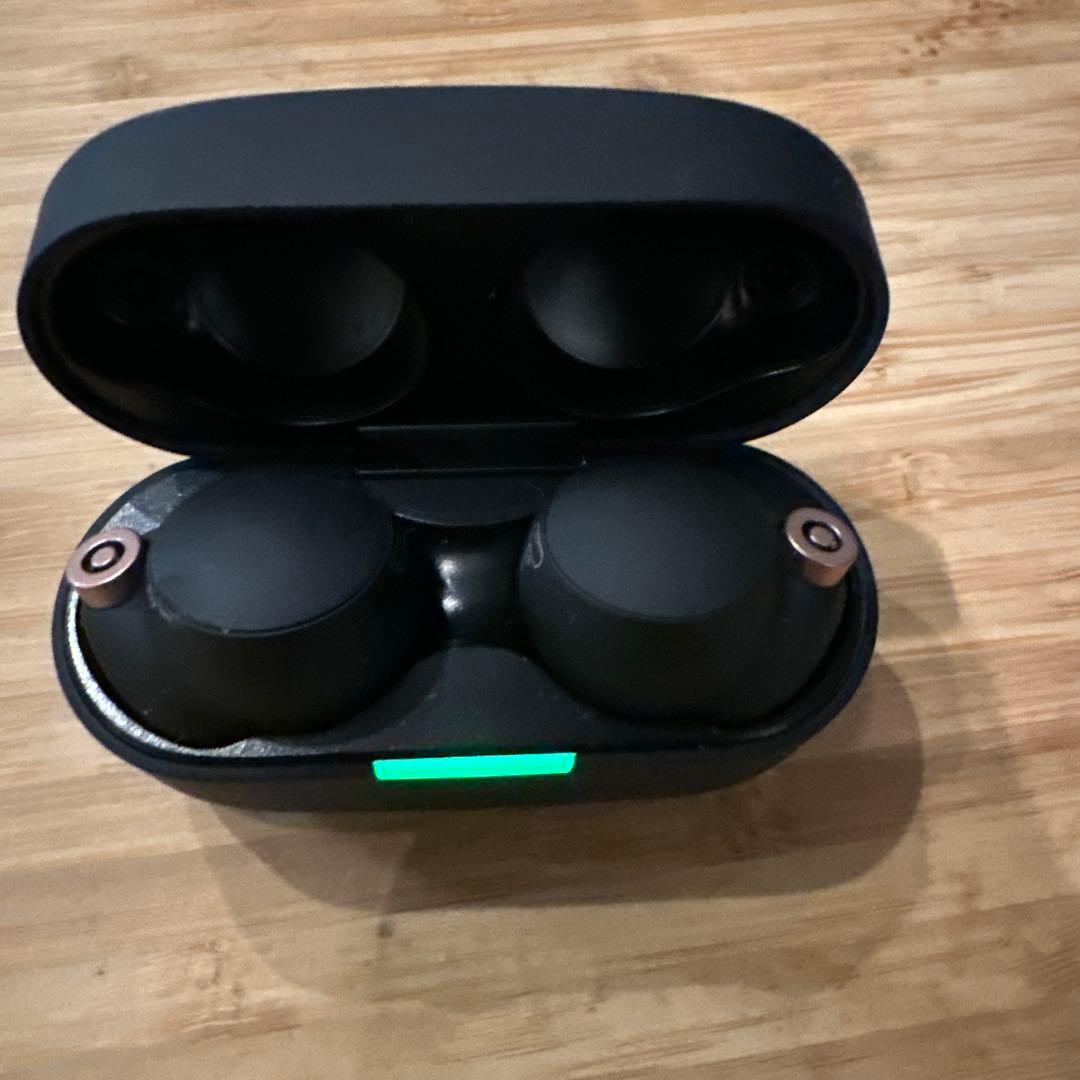 SONY WF-1000XM4 ワイヤレスイヤホン　新品イヤーピース付き