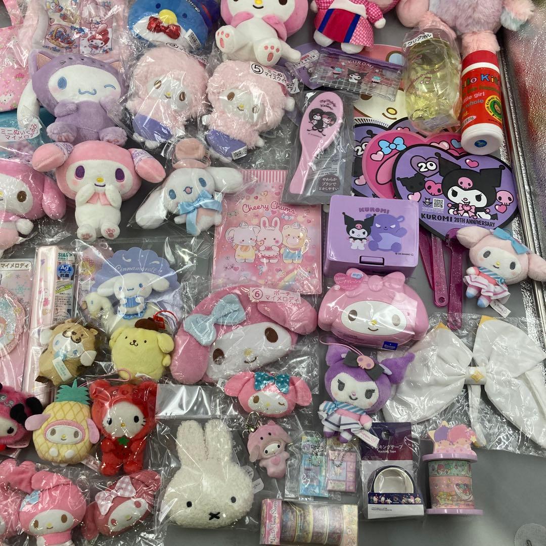 ★サンリオ マイメロディ ハローキティ まとめ売り 100点以上