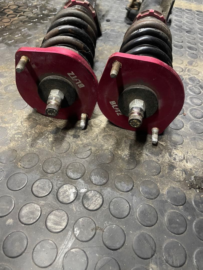 なっつー様　タント　ムーヴ　ダイハツ　BLITZ 車高調