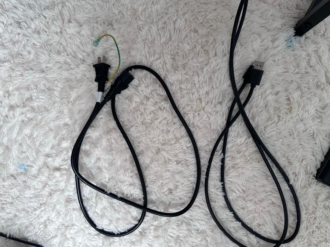 144Hz ゲーミングモニター 黒色ディスプレイ 本体