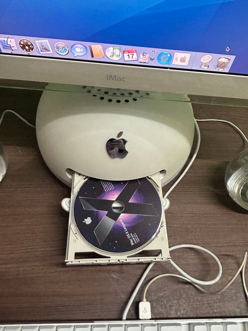 美品　20インチiMac G4 1.25GHzとキーボードとスピーカーのセット