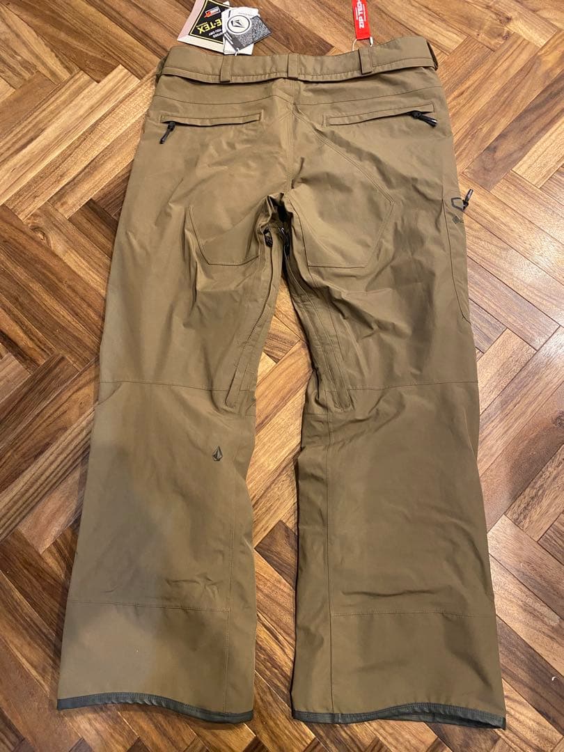 ボルコム　ゴアテックスパンツ　XL カーキ　ブラウン