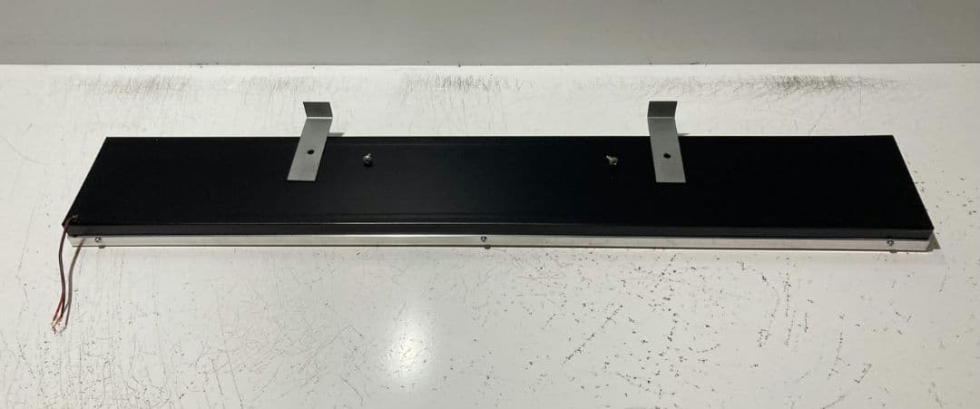 ワンマンアンドン灯833カーテンレール挟み込み取り付け仕様