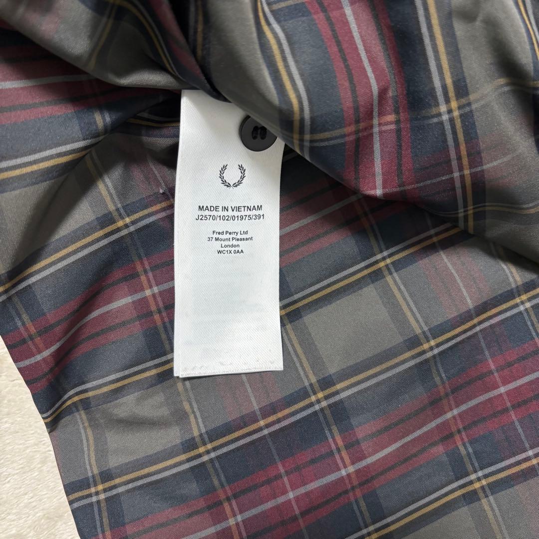 フレッドペリー　中綿ブルゾンパーカー　ブラック　j2570