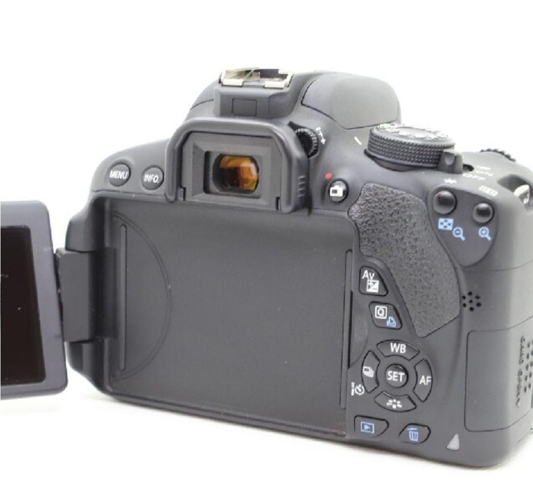 1月15日限定【簡単自撮り】Canon EOS Kiss X7i レンズキット