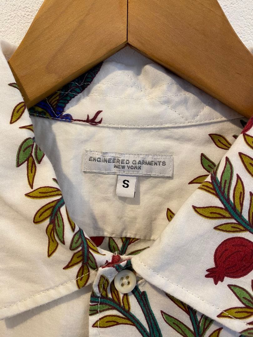 超美品 ENGINEERED GARMENTS 半袖シャツ S 孔雀　ガーメンツ