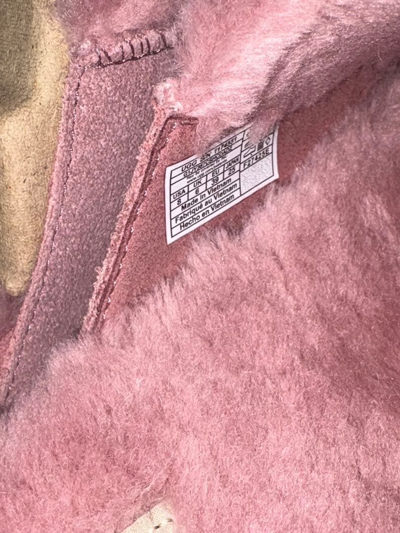 ⭐️新品⭐️UGG ベイヨンナスリッポン(US8)25cm