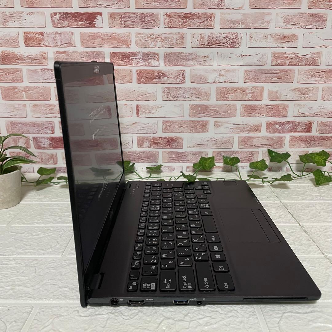 ★美品富士通SSD128GB★ C07009 カメラ 高解像度ノートPC300