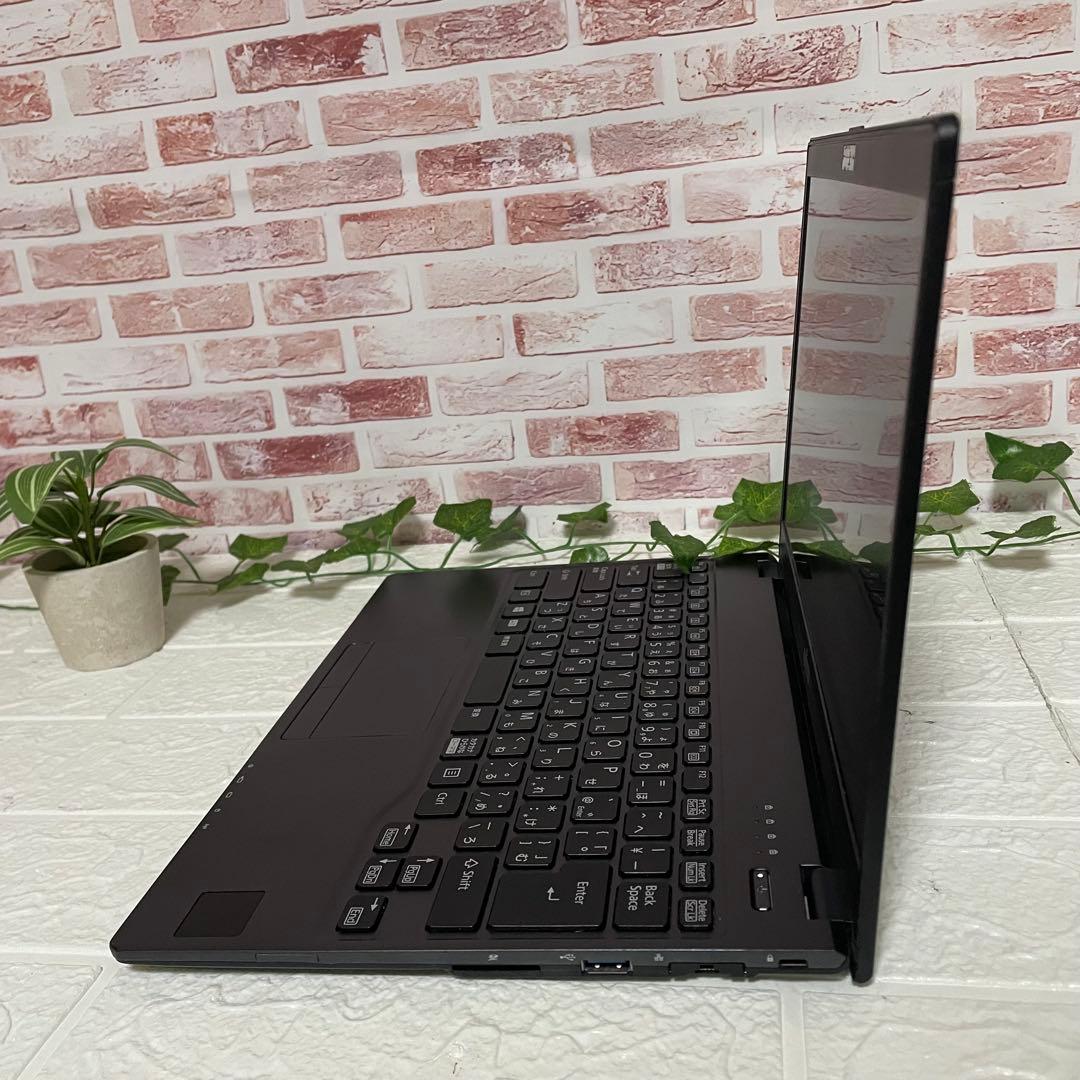 ★美品富士通SSD128GB★ C07009 カメラ 高解像度ノートPC300