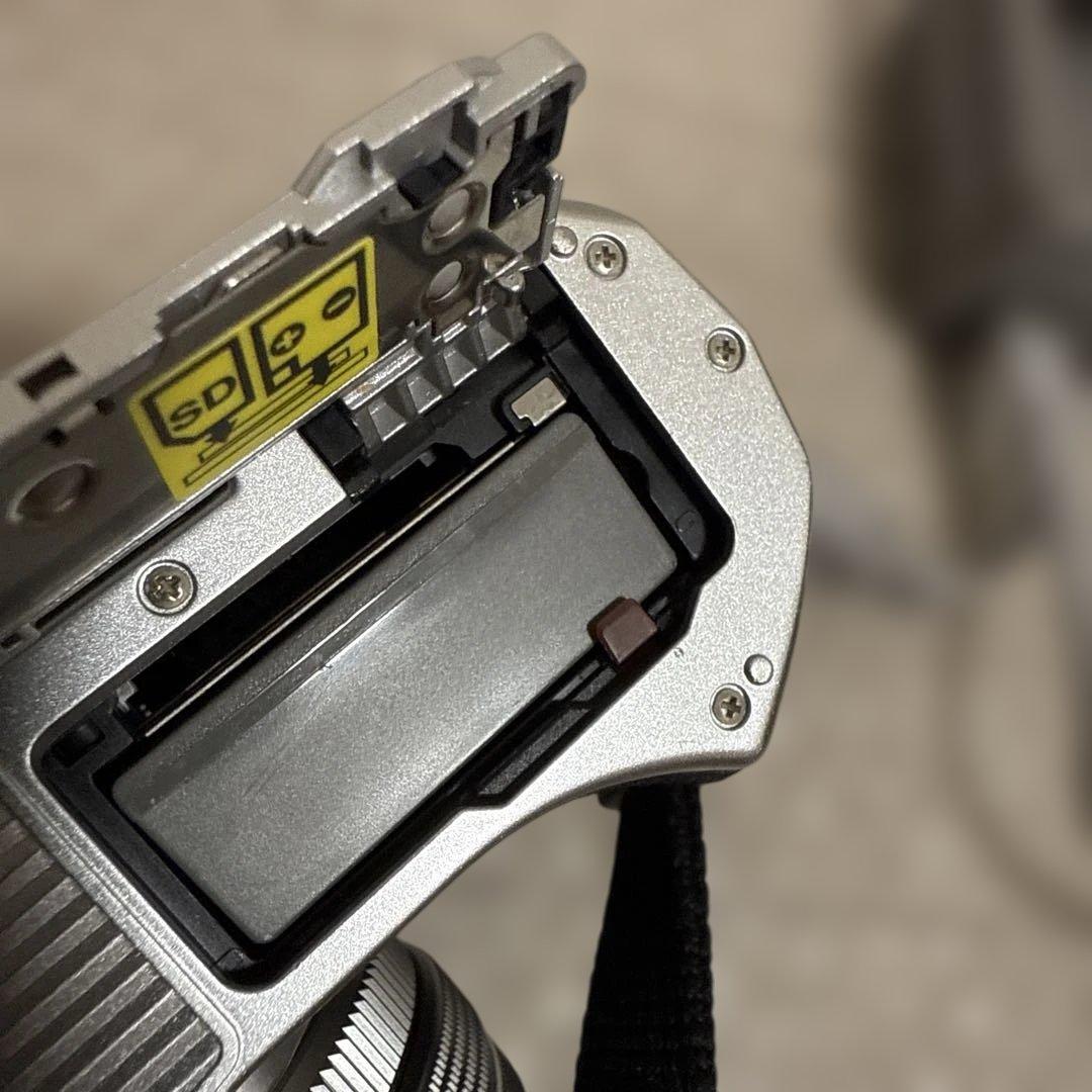 カメラ　OLYMPUS E-M10 mark Ⅲ