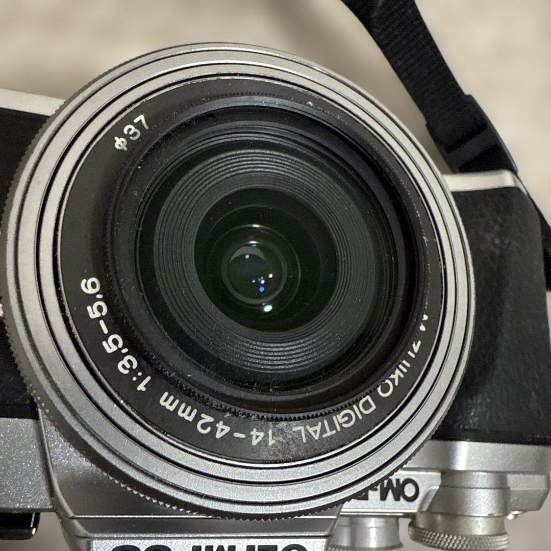 カメラ　OLYMPUS E-M10 mark Ⅲ