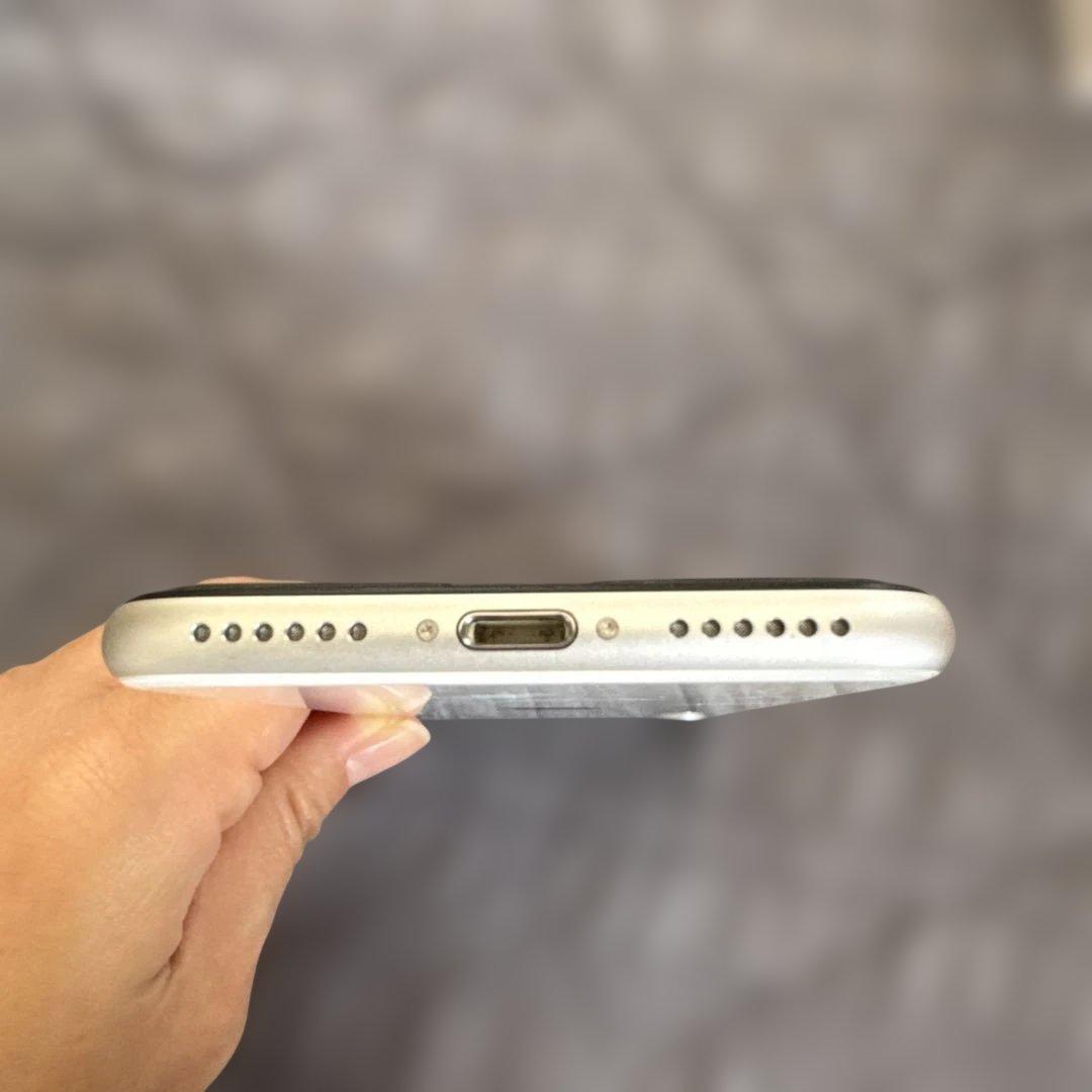 iPhoneSE 第二世代　128GB