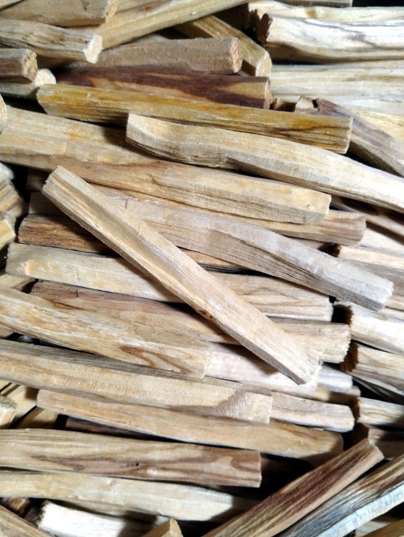 天然お香木インセンス✨️エクアドル産最高級パロサント100本説明書付浄化ＡＡＡ