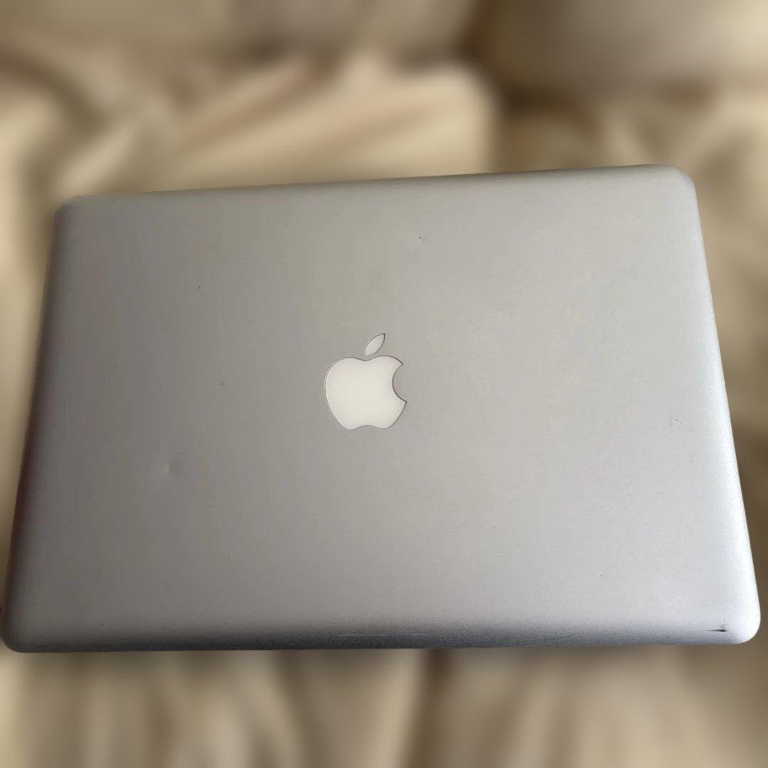Apple MacBook Pro シルバー