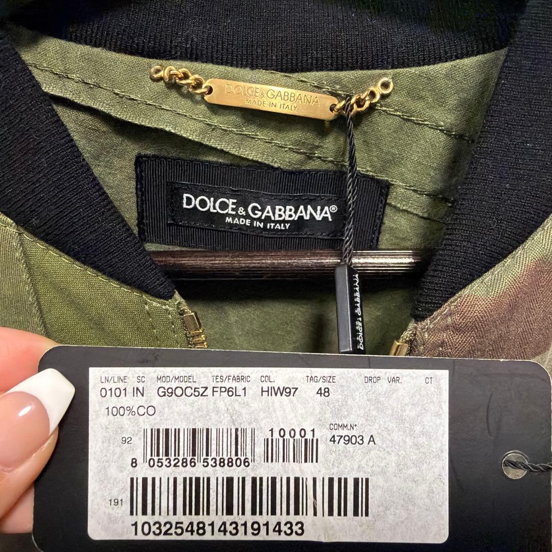 DOLCE&GABBANAのロゴ入り迷彩柄ジャケット