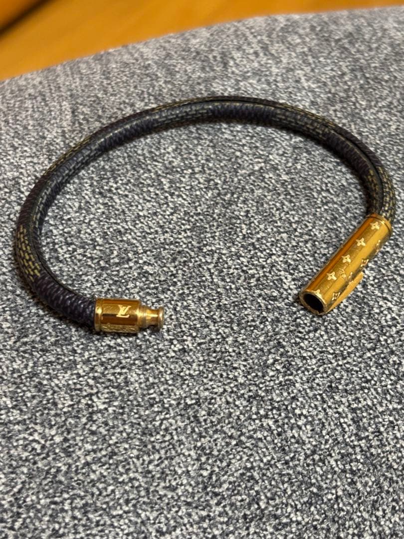 ルイ・ヴィトン 編み込みブレスレット 黒金