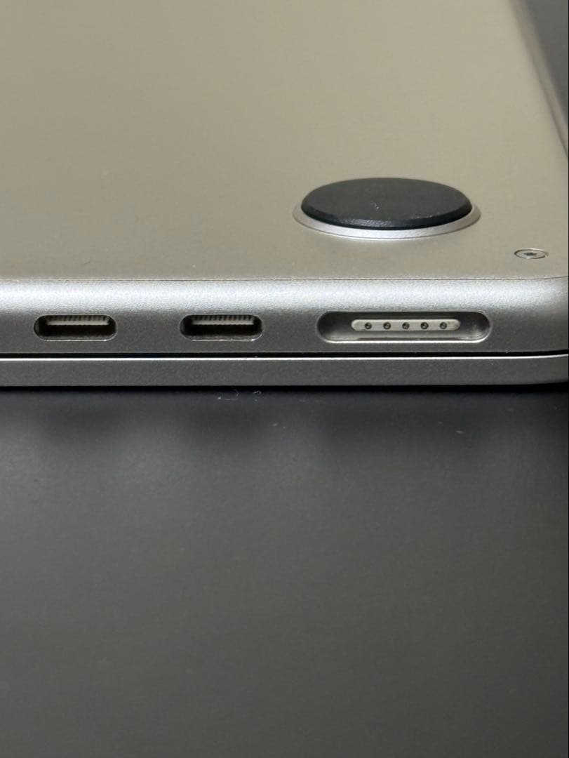 MacBook Air m2 8GB/256GB スターライト