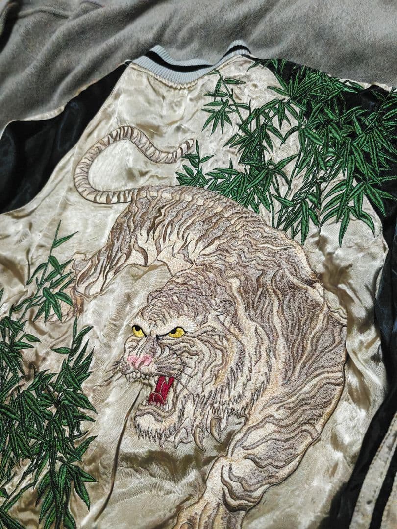 SCRIPT 日本 ２面用 スカジャン 限定虎 unisex 100％silk