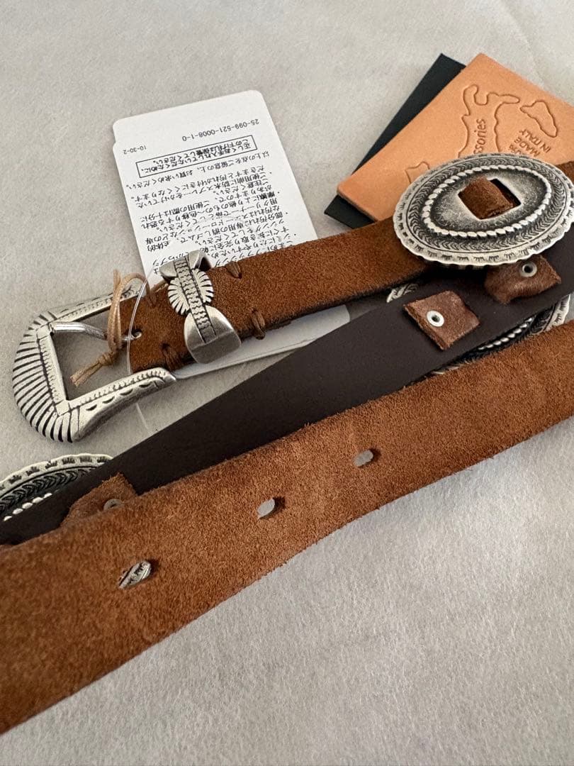 新品未使用PUNTOVITAプントヴィータ CONCHOベルトコンチョSUEDE