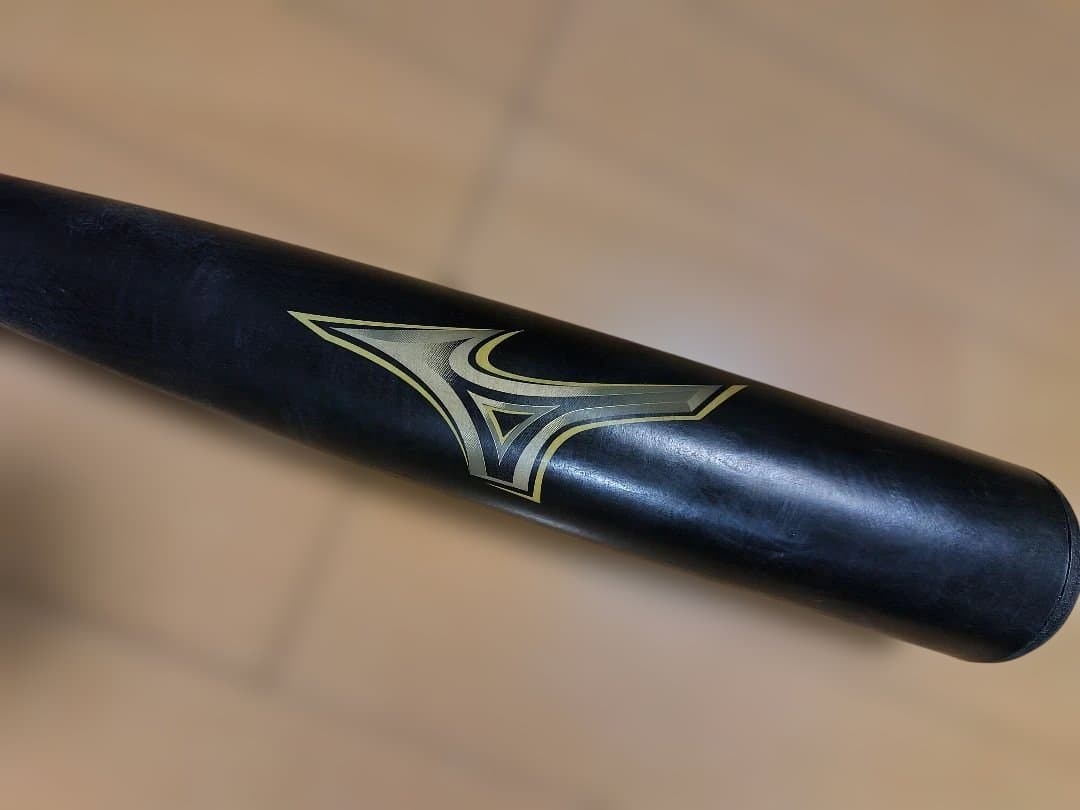 ミズノ ビヨンドマックス レガシー 軟式バット 83cm＋専用ケース付き