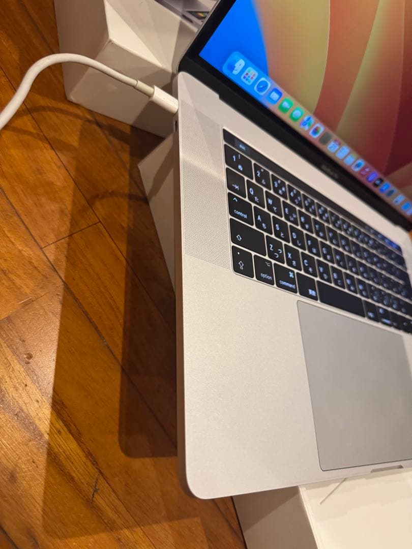 Apple MacBook Pro 15-inch (2017) 本体