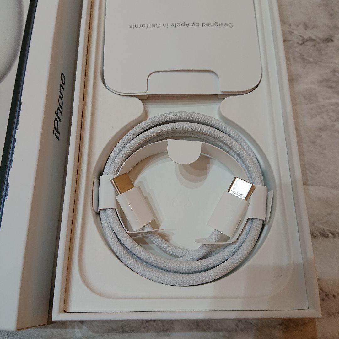 aki　iPhone15 128GB SIMフリー ブラック