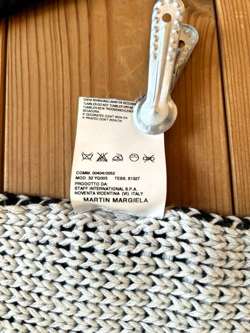 ＭＭ6 ⑥ マフラー　マルタンマルジェラ　ブラック×ホワイト