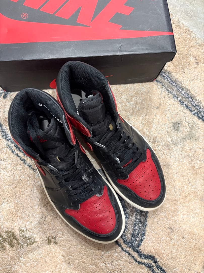 NIKE Air Jordan 1 ブラック/レッド