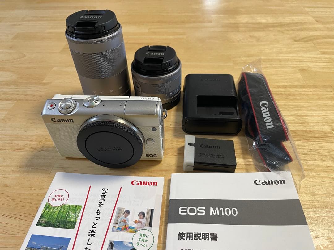 Canon EOS M100 ホワイト ダブルズームキット