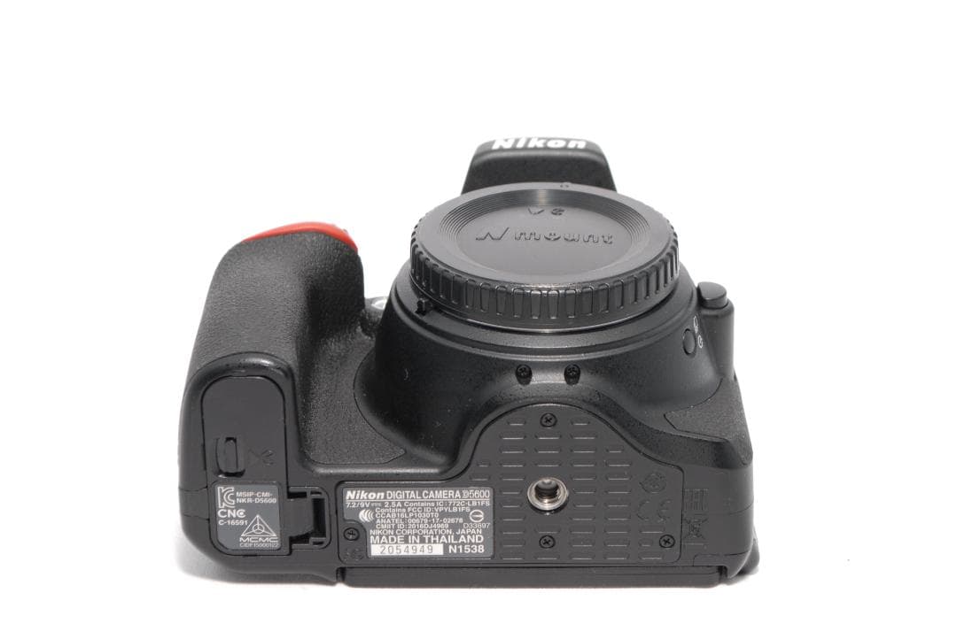 ✨Nikon D5600✨美品✨ショット数極少✨初心者向け✨一眼レフ✨