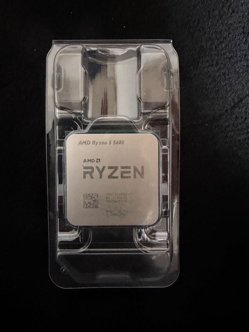 AMD Ryzen 5 5600 CPU 本体