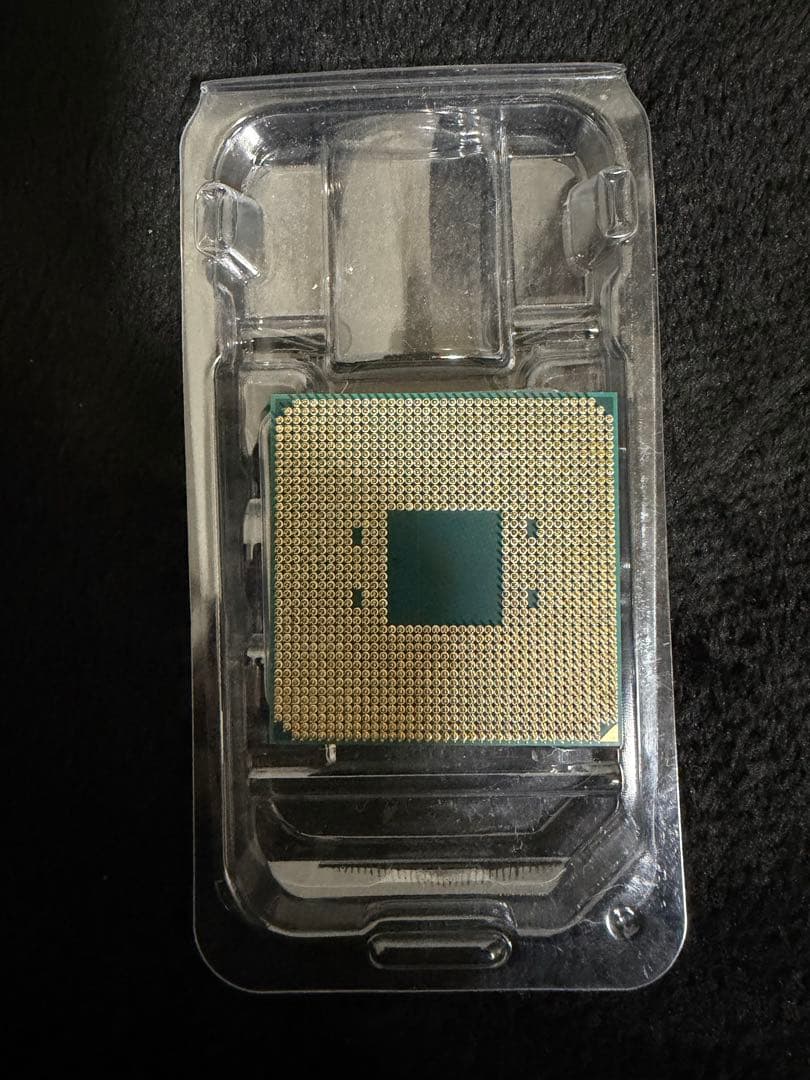 AMD Ryzen 5 5600 CPU 本体